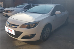 30 - 2019 Opel Astra 1.4 T Edition Plus 