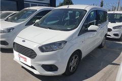44 - 2021 Ford Tourneo Courier 