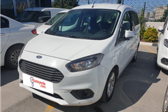 2 - 2021 Ford Tourneo Courier 
