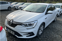 10 - 2021 Renault Megane 1.5 Blue DCI Touch 