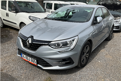 6 - 2023 Renault Megane 1.3 TCe Touch 