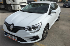 9 - 2023 Renault Megane 1.3 TCe Touch 