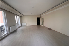 305736 BÜYÜKÇEKMECE CUMHURİYET MAHALLESİNDE GENİŞ ARA KAT DAİRE 