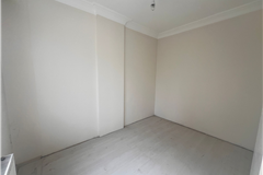 305736 BÜYÜKÇEKMECE CUMHURİYET MAHALLESİNDE GENİŞ ARA KAT DAİRE 