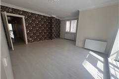 305736 BÜYÜKÇEKMECE CUMHURİYET MAHALLESİNDE GENİŞ ARA KAT DAİRE 