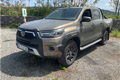 113 - 2022 Toyota Hilux 2.4 D Invincible 2.4 4x4 