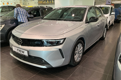 8 - 2024 Opel Astra 1.2 T Edition 