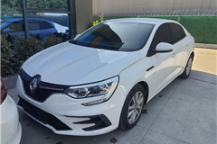 21 - 2022 Renault Megane 1.3 TCe Joy 