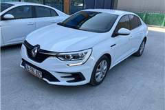 19 - 2022 Renault Megane 1.3 TCe Joy 