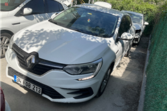 6 - 2022 Renault Megane 1.3 TCe Joy 