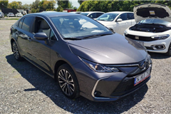 37 - 2023 Toyota Corolla 1.8 Hybrid Flame X-Pack 