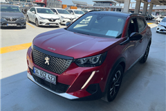 3 - 2023 Peugeot 2008 1.5 BlueHDI Allure 