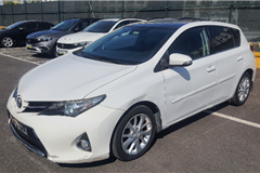 56 - 2013 Toyota Auris 1.4 D-4D Advance Skypack 