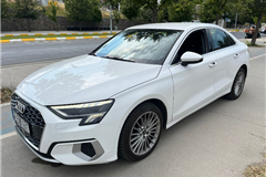 35 - 2022 Audi A3 A3 Sedan 35 TFSI Advanced 