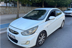 69 - 2013 Hyundai Accent Blue 1.6 CRDi Mode Plus 