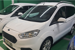 82 - 2022 Ford Tourneo Courier 1.5 TDCi Titanium 