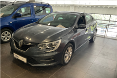 7 - 2022 Renault Megane 1.3 TCe Joy 