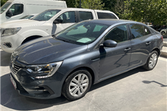 22 - 2022 Renault Megane 1.3 TCe Joy 