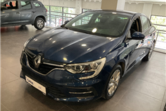 26 - 2022 Renault Megane 1.3 TCe Joy 