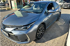 16 - 2023 Toyota Corolla 1.8 Hybrid Flame X-Pack 