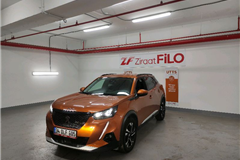 81 - 2020 Peugeot 2008 1.2 PureTech Allure 