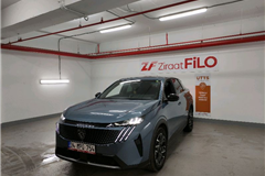 23 - 2024 Peugeot 3008 GT