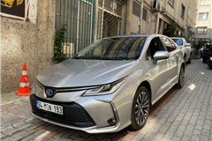 20 - 2024 Toyota Corolla 1.8 Hybrid Flame X-Pack 