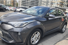 5 - 2023 Toyota C-HR 1.8 Hybrid Flame 