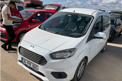 49 - 2022 Ford Tourneo Courier 1.5 TDCi Delux 