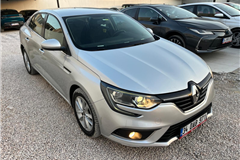 45 - 2020 Renault Megane 1.5 Blue DCI Touch 