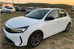 31 - 2025 Opel Corsa 1.2 Edition 