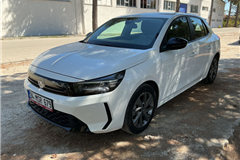 40 - 2025 Opel Corsa 1.2 Edition 