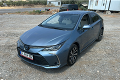 83 - 2022 Toyota Corolla 1.8 Hybrid Flame X-Pack 