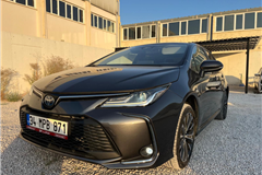 92 - 2024 Toyota Corolla 1.8 Hybrid Flame X-Pack 