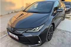 91 - 2024 Toyota Corolla 1.8 Hybrid Flame X-Pack 