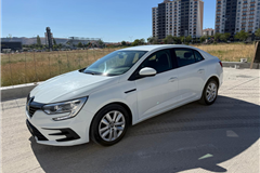 7 - 2021 Renault Megane 1.3 TCe Joy 