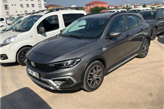 1 - 2023 Fiat Egea Cross 1.4 Fire Urban 