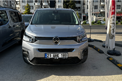 51 - 2025 Citroen Berlingo 1.5 BlueHDI Max