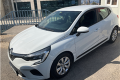 2 - 2022 Renault Clio 