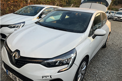 2 - 2021 Renault Clio 1.0 TCe 