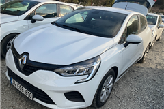 3 - 2021 Renault Clio 1.0 TCe 