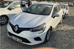 4 - 2021 Renault Clio 1.0 TCe 