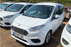 34 - 2023 Ford Tourneo Courier 1.5 TDCi Titanium 