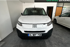 53 - 2025 Fiat Doblo Combi 