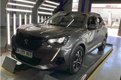 73 - 2021 Peugeot 2008 1.5 BlueHDI Allure 