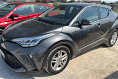 23 - 2023 Toyota C-HR 1.8 Hybrid Flame 
