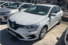 18 - 2022 Renault Megane 1.3 TCe Joy 