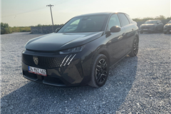 157 - 2025 Peugeot 3008 ALLURE