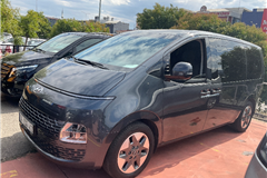 14 - 2024 Hyundai STARİA