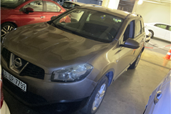53 - 2011 Nissan Qashqai+2 1.5 dCi Tekna Pack 